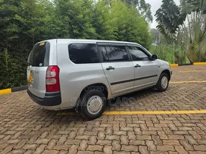 Toyota Succeed 2013 Silver