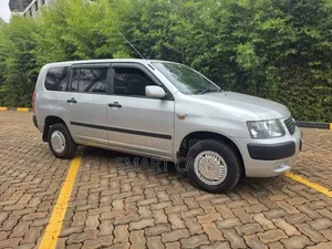 Toyota Succeed 2013 Silver