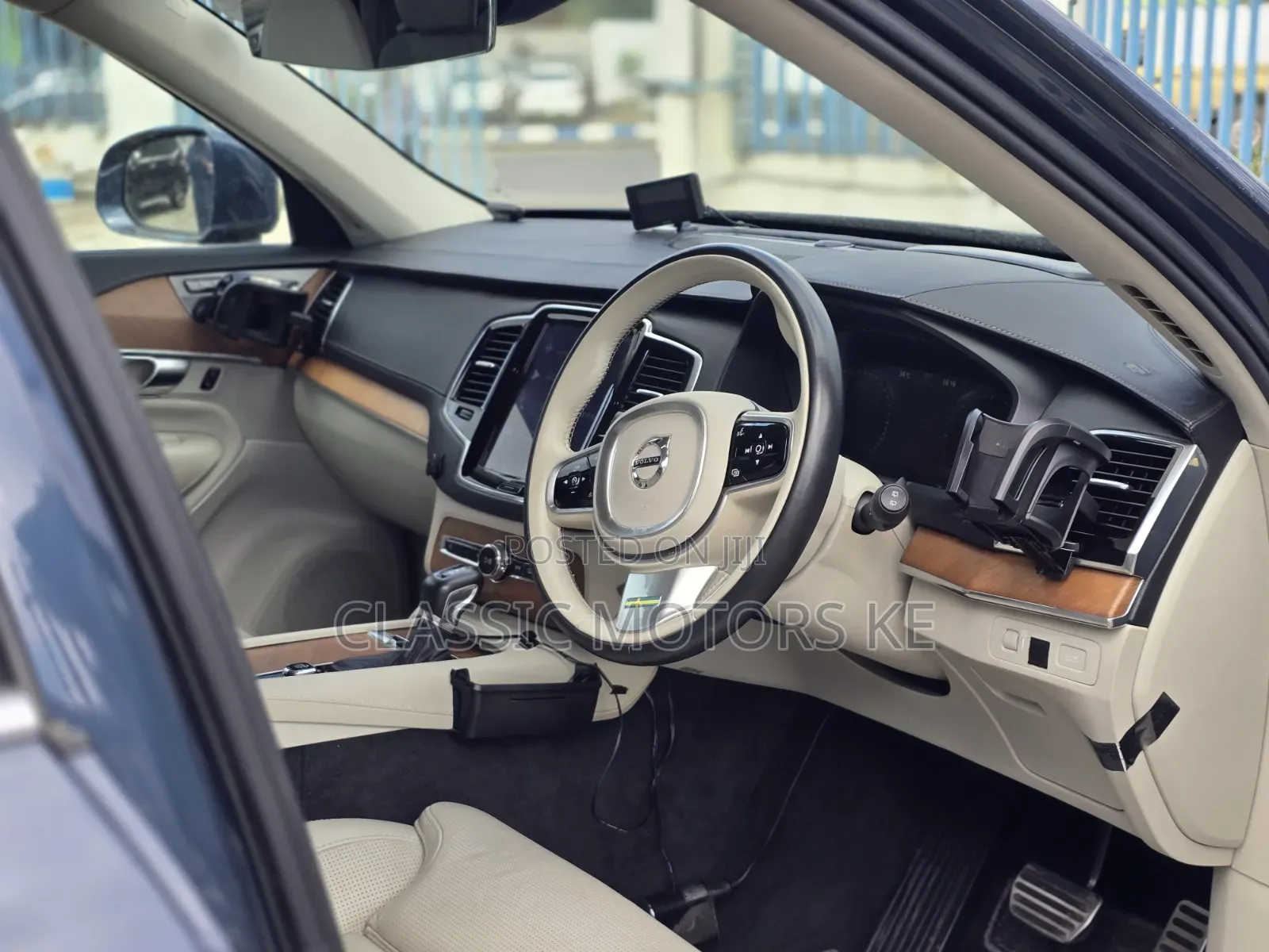 Volvo XC90 2019 Blue