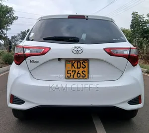 Toyota Vitz 2018 Pearl