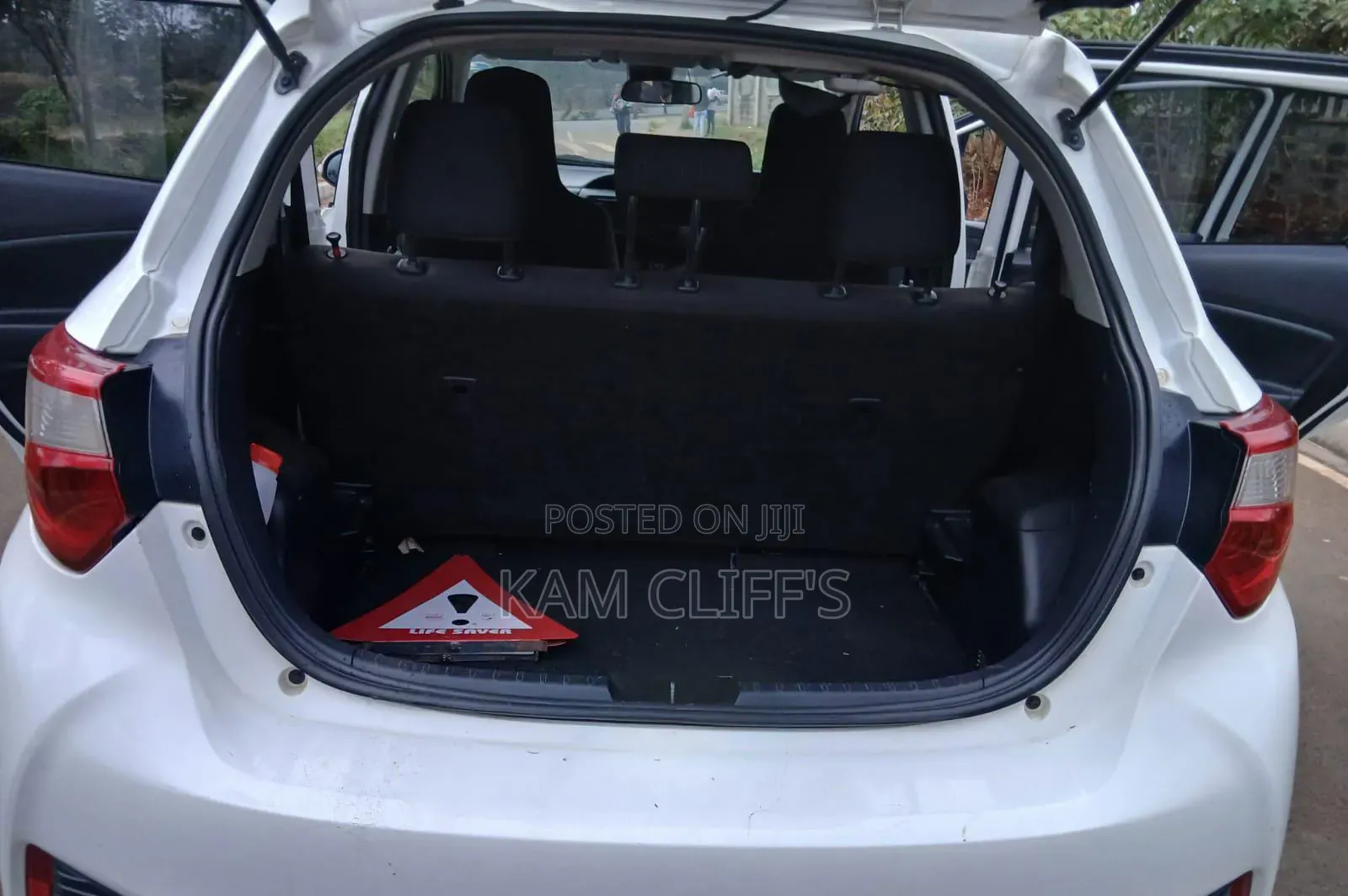 Toyota Vitz 2018 Pearl