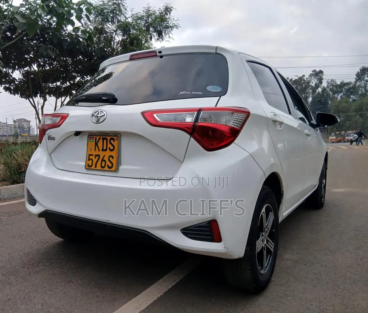 Toyota Vitz 2018 Pearl