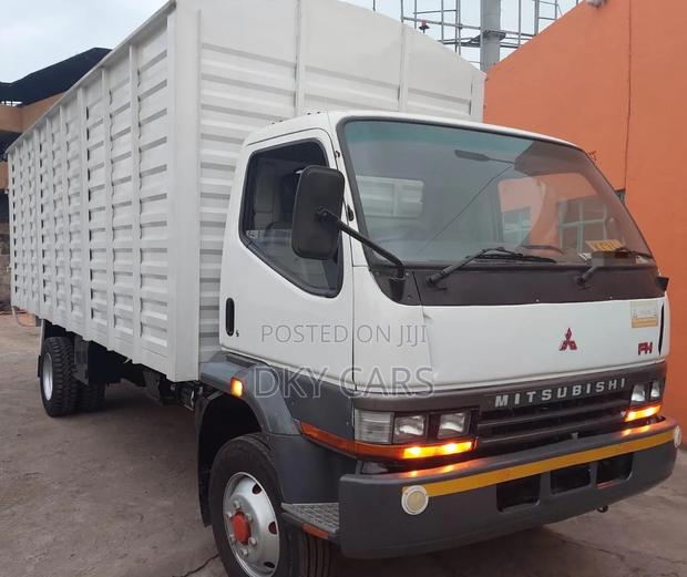 Mitsubishi FH215 2018