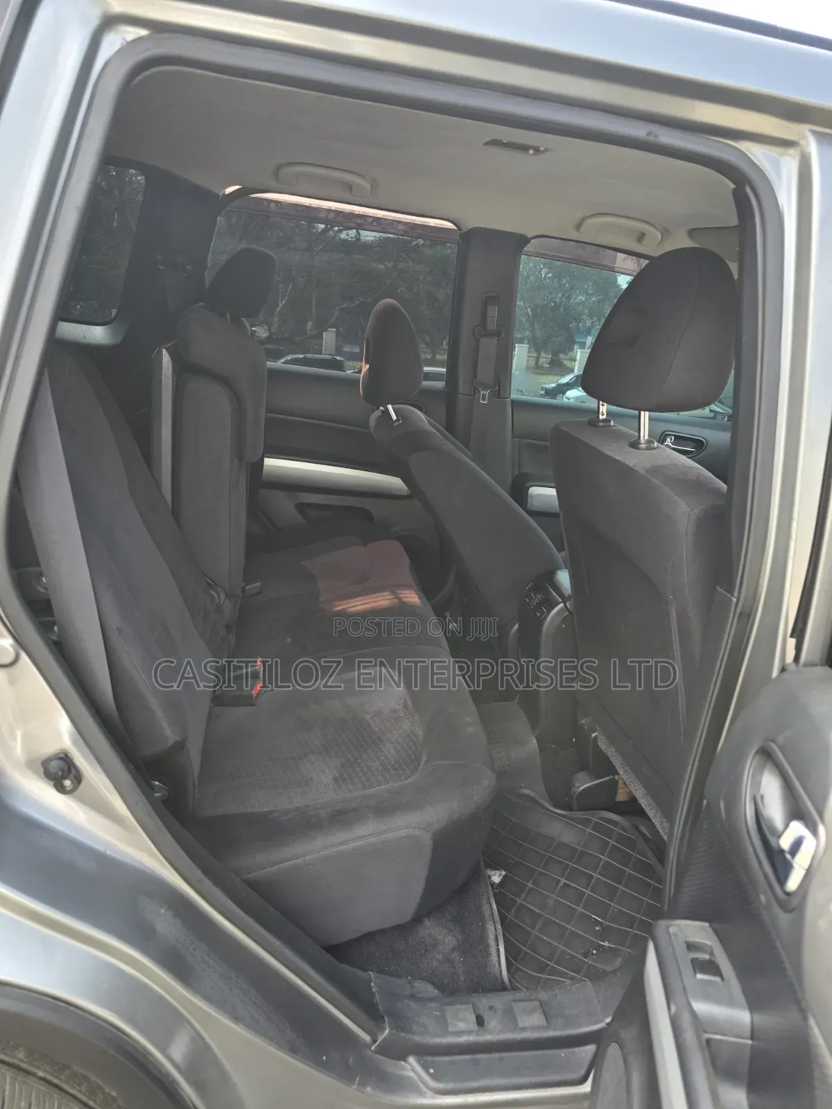 Nissan X-Trail 2010 Gray