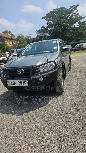 Toyota Hilux Revo Double Cab Deisel 2.4 RWD 2021 Gray