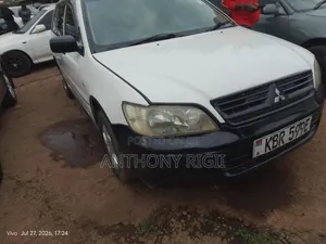 Mitsubishi Lancer 2005 White
