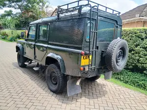 Land Rover Defender 1998 Green