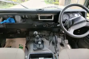 Land Rover Defender 1998 Green