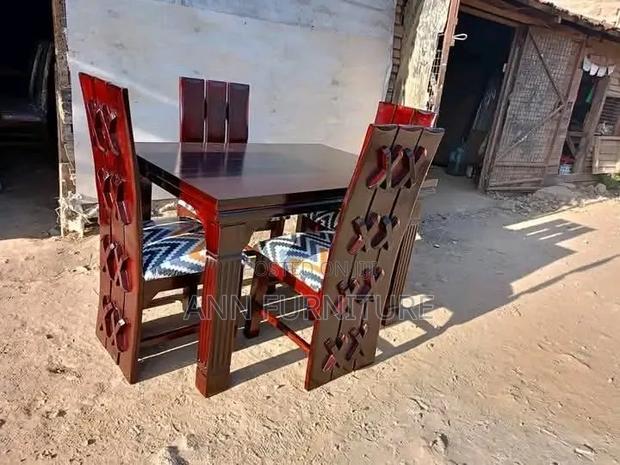 Dinning Table 4seate