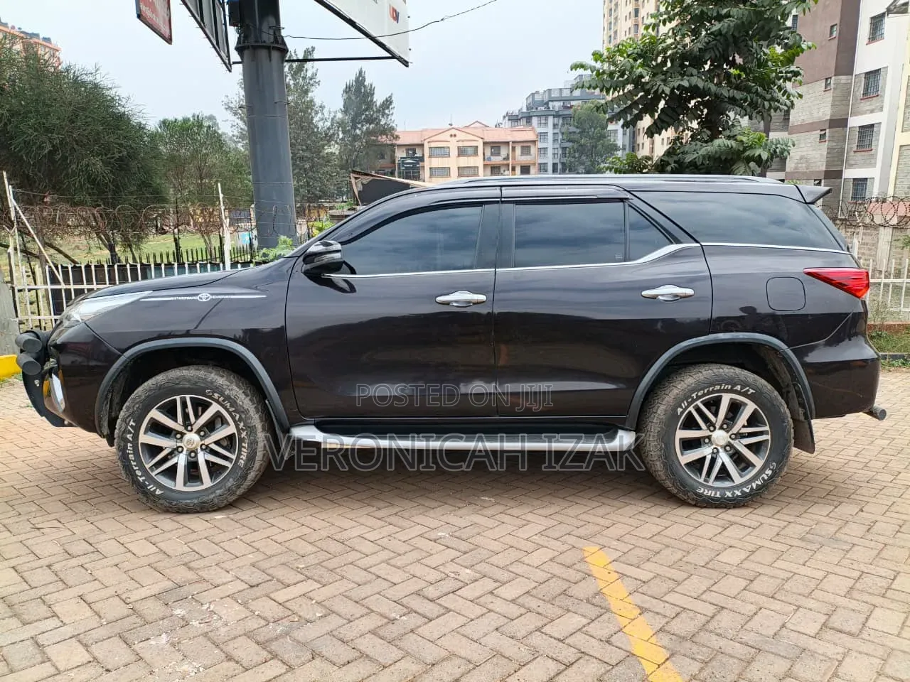 Toyota Fortuner 2018 Black