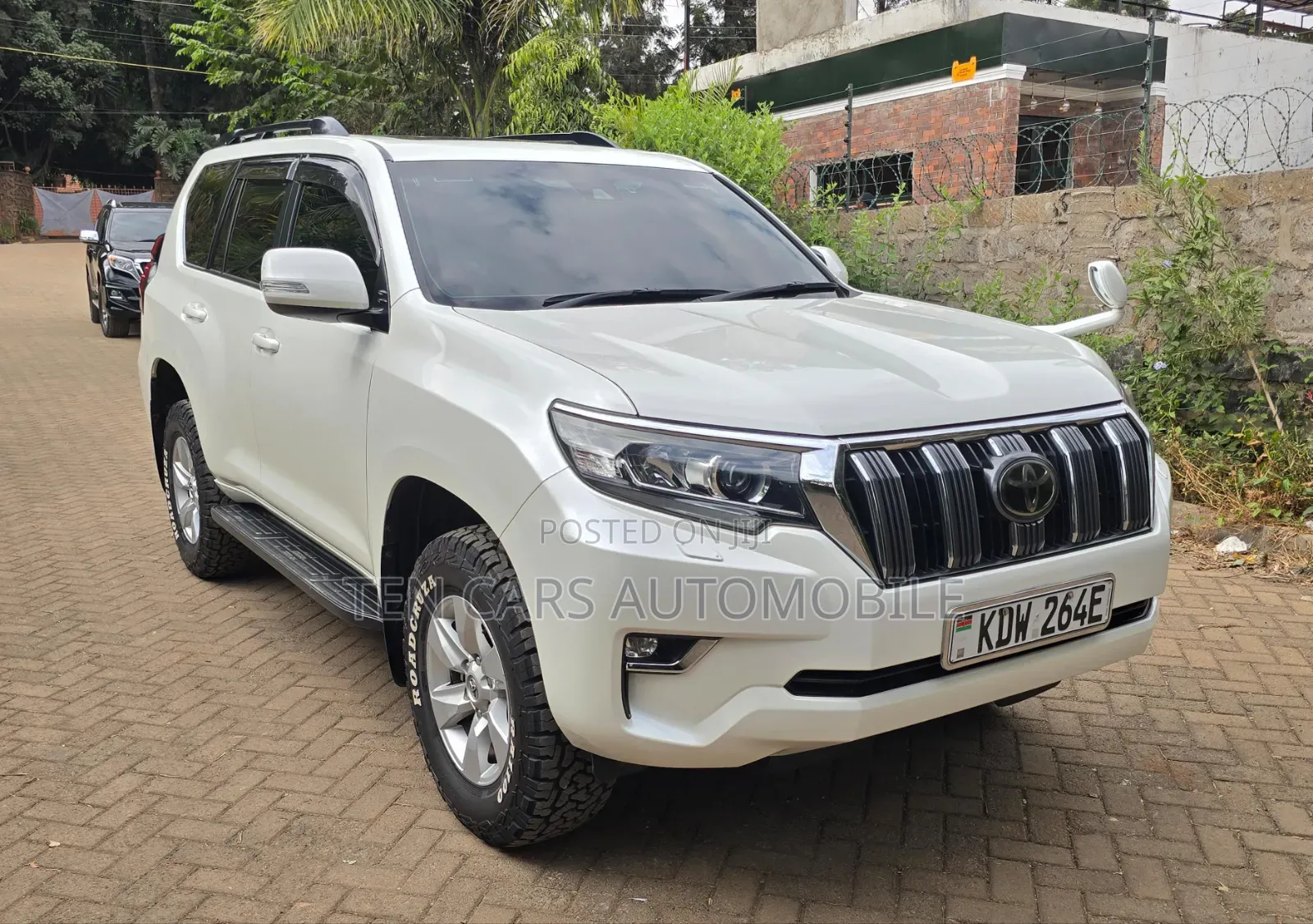 Toyota Land Cruiser Prado 2018 White