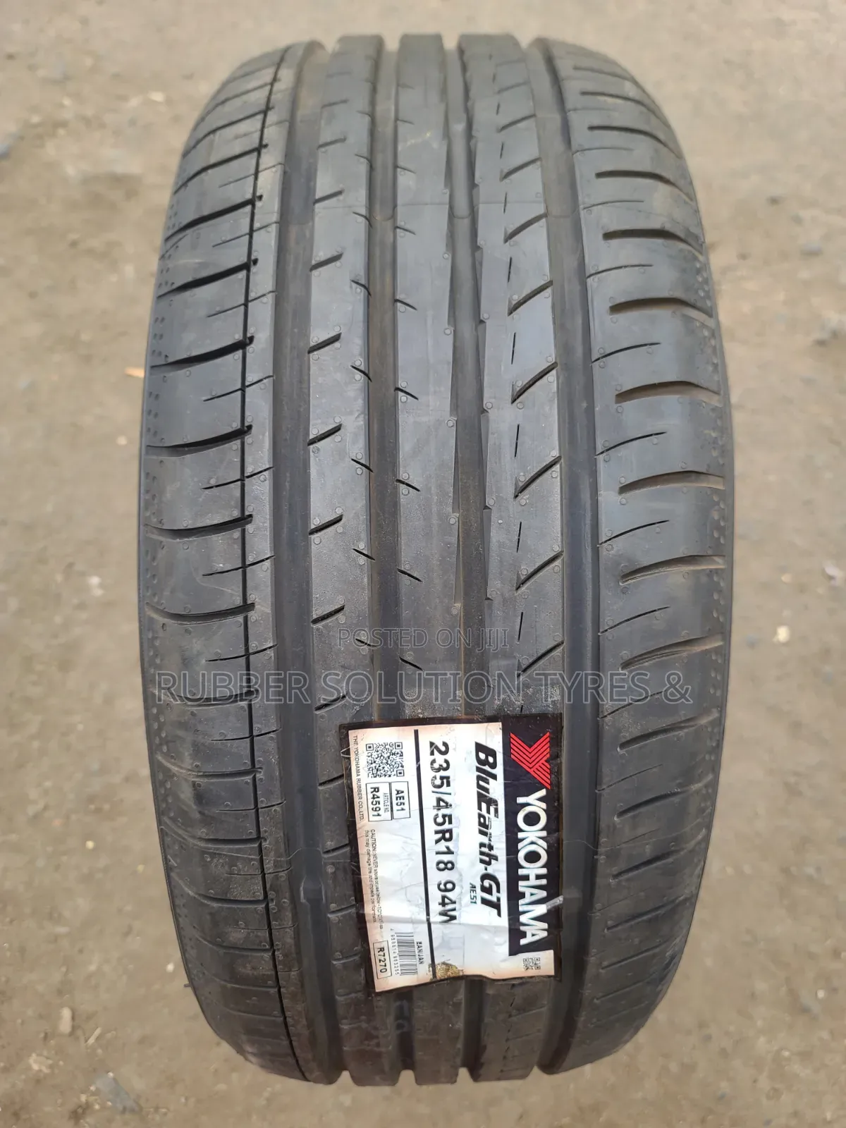 235 /45 R18 Yokohama Tyres 94w Bluearth Gt