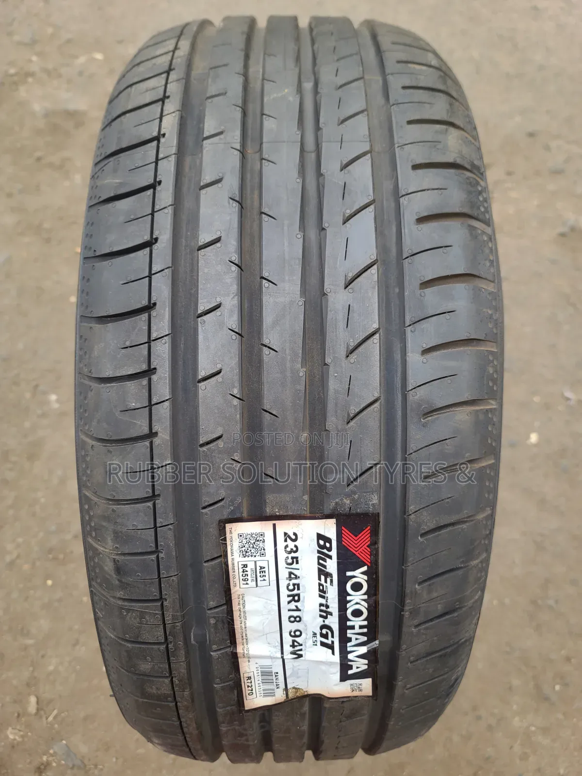 235 /45 R18 Yokohama Tyres 94w Bluearth Gt