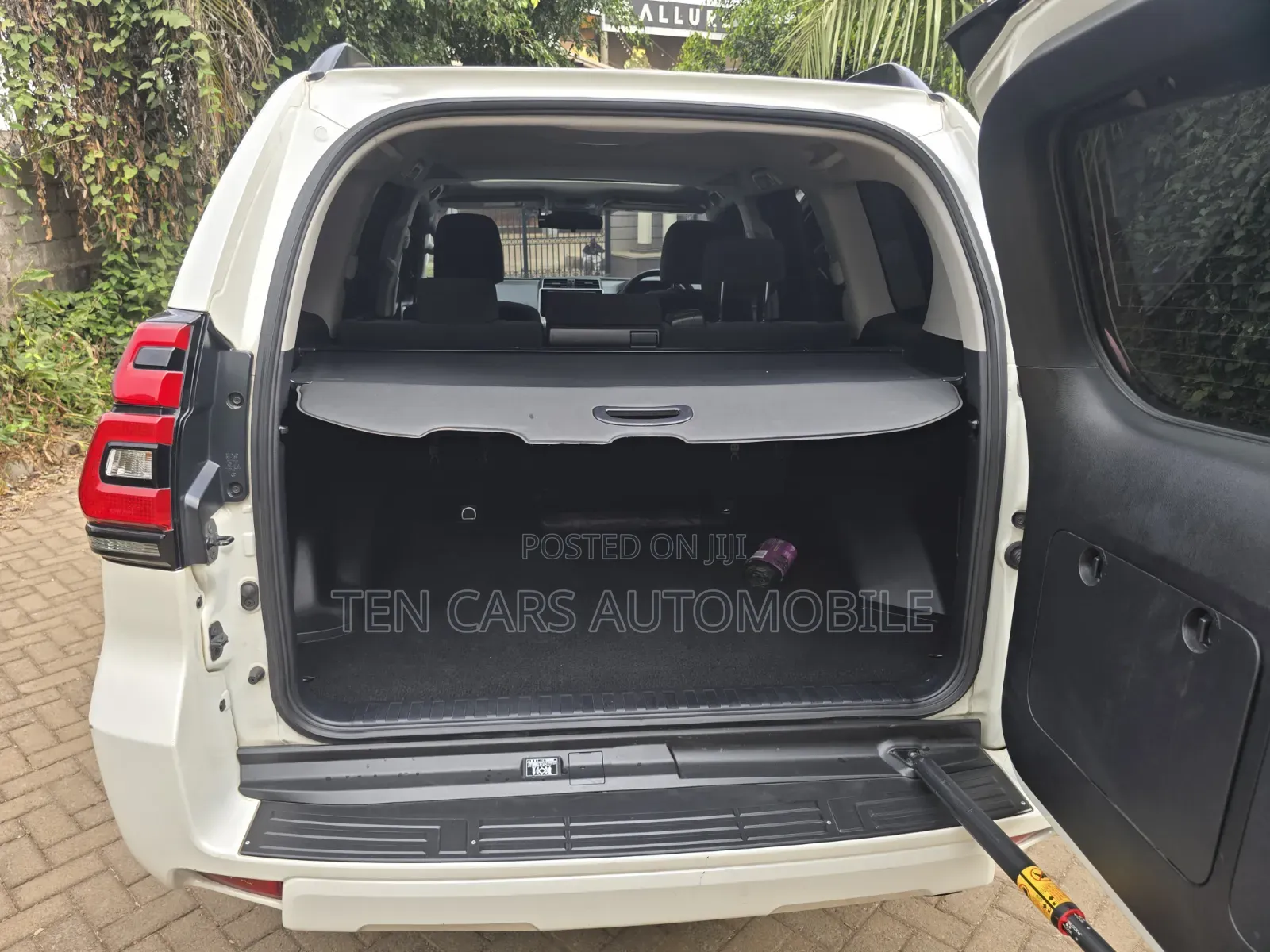 Toyota Land Cruiser Prado 2018 White