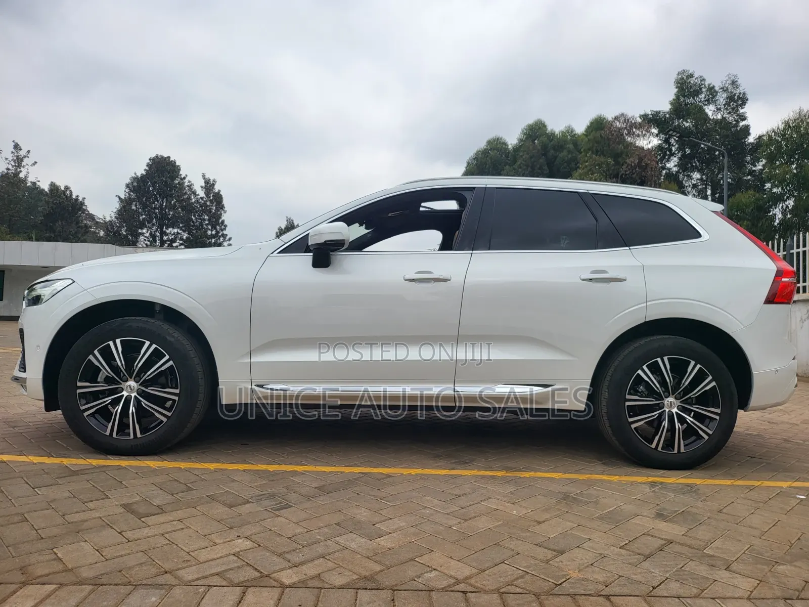 Volvo XC60 2020 White