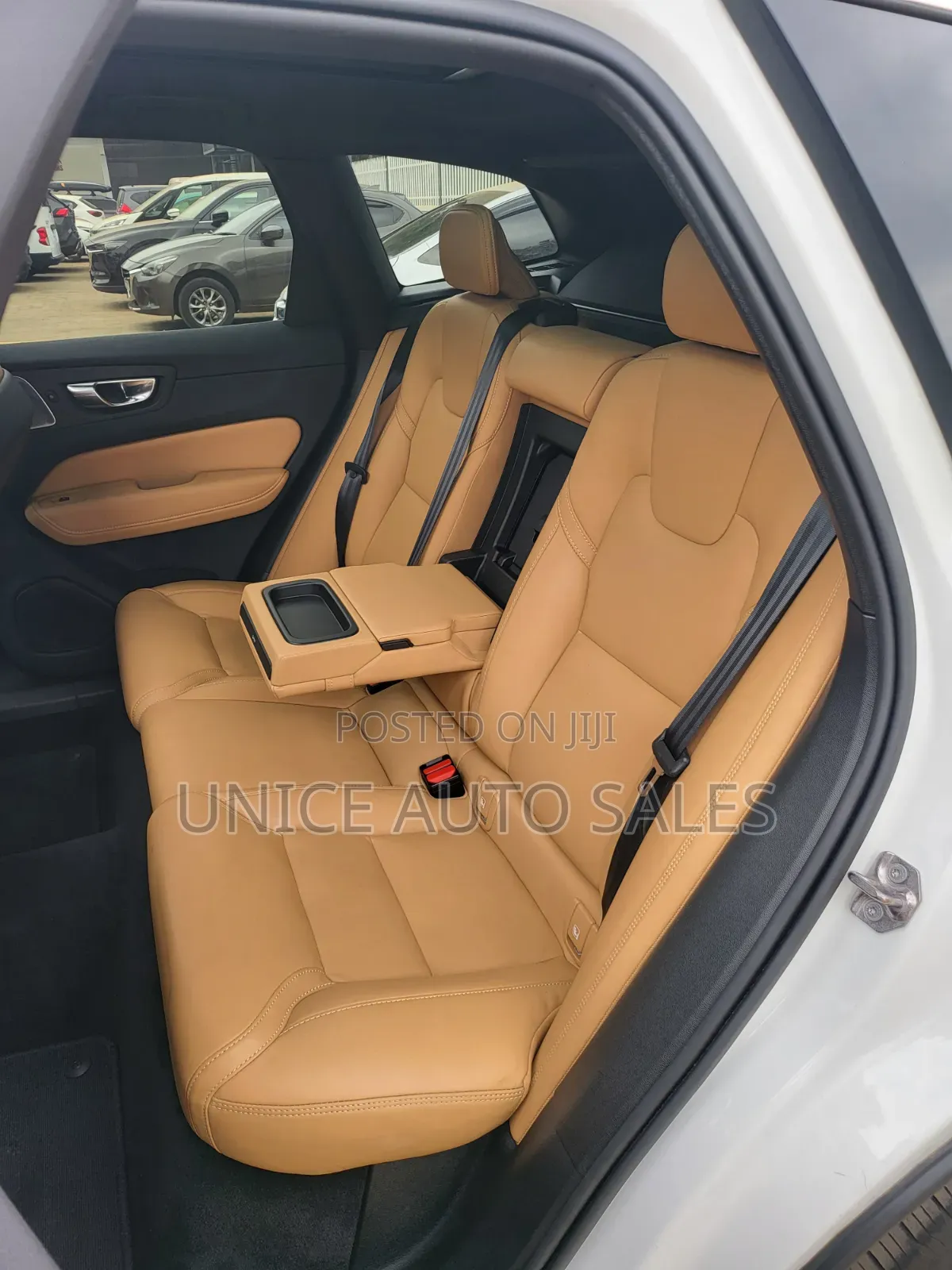 Volvo XC60 2020 White