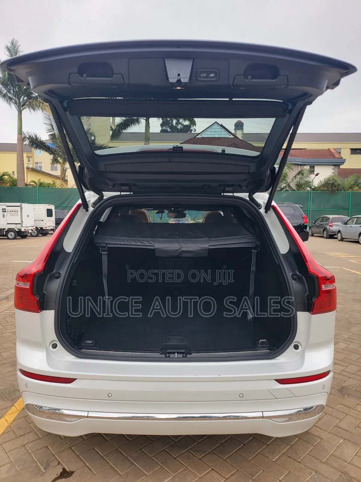 Volvo XC60 2020 White