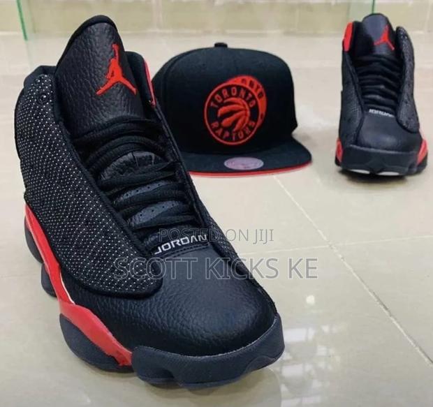 Air Jordan 13 Retro "Bred" - main view