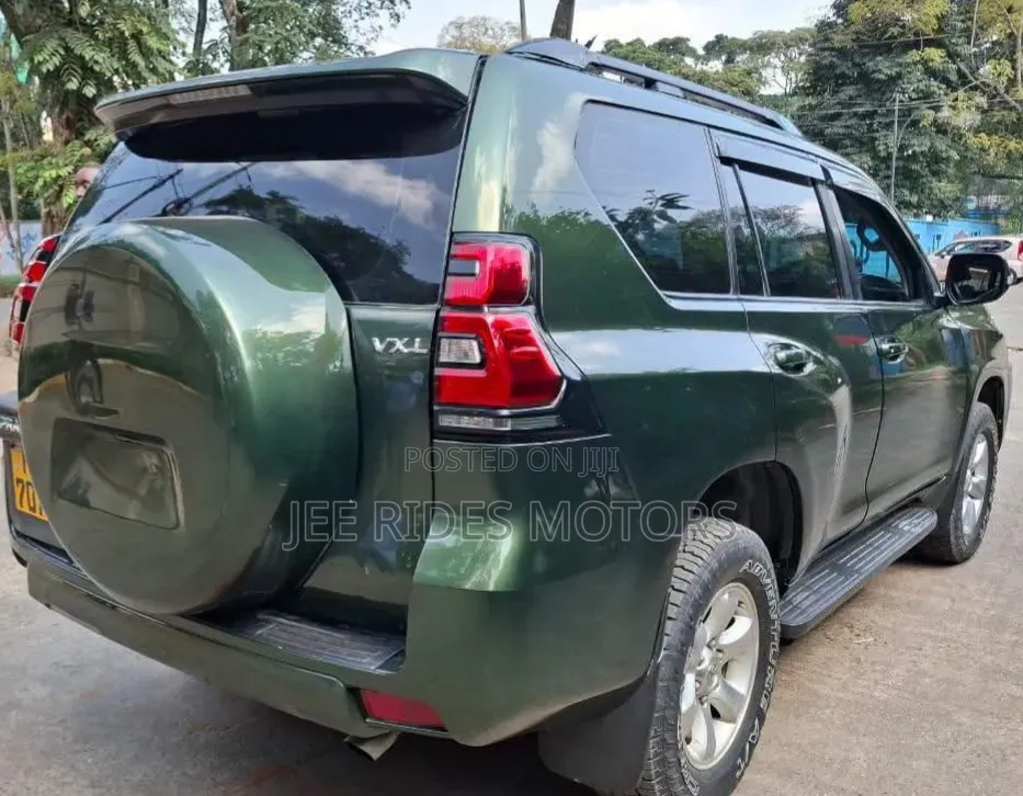 Toyota Land Cruiser Prado 2012 Green