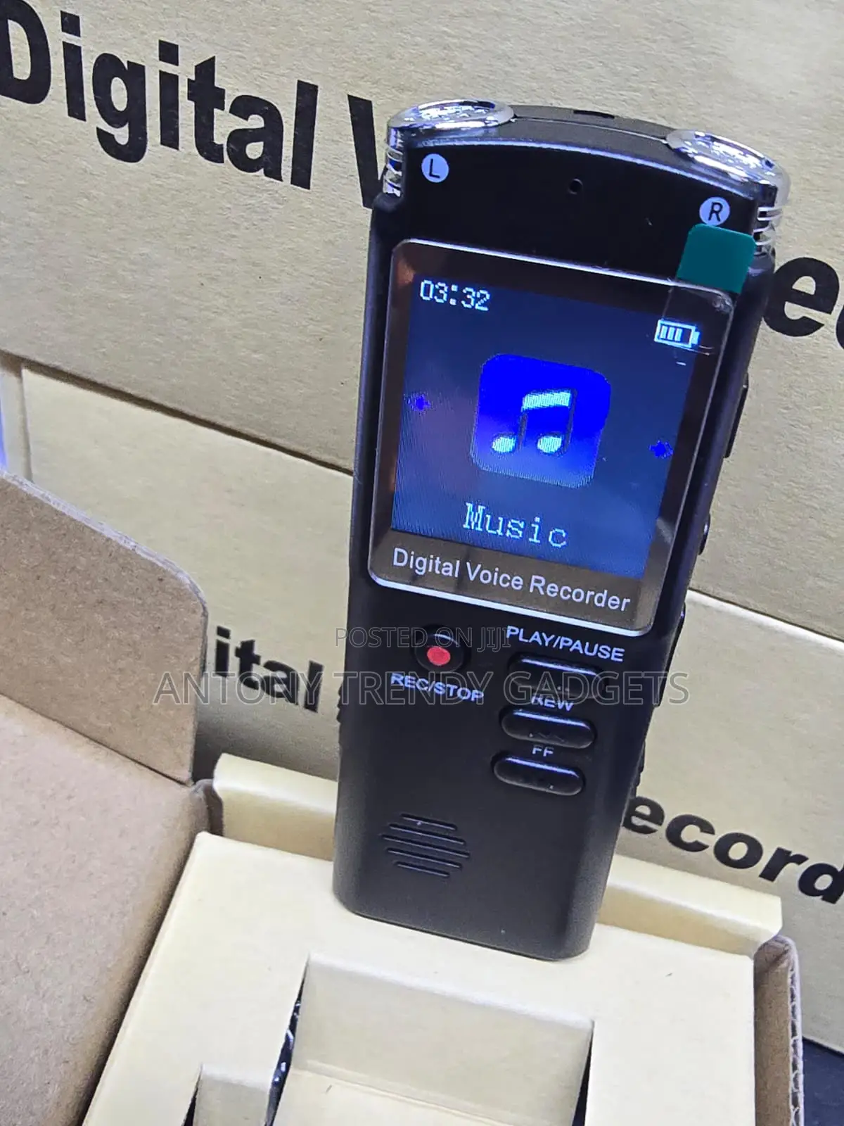Mini 8GB Digital Recorder With MP3 Playback Function