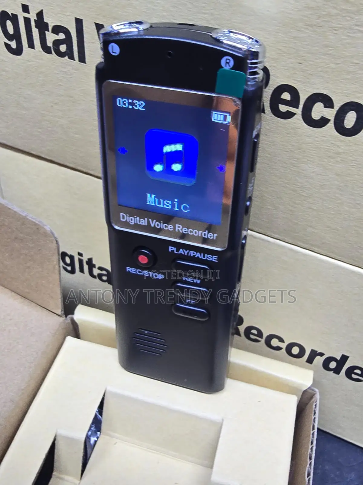 Mini 8GB Digital Recorder With MP3 Playback Function