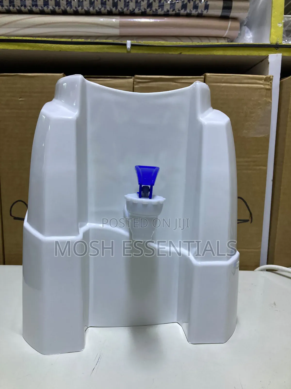 Simple Water Dispenser