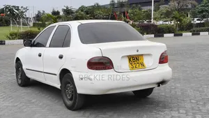 Hyundai Accent 1998 White