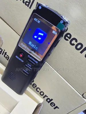 Professional 8GB Audio Recorder With Noise Reduction