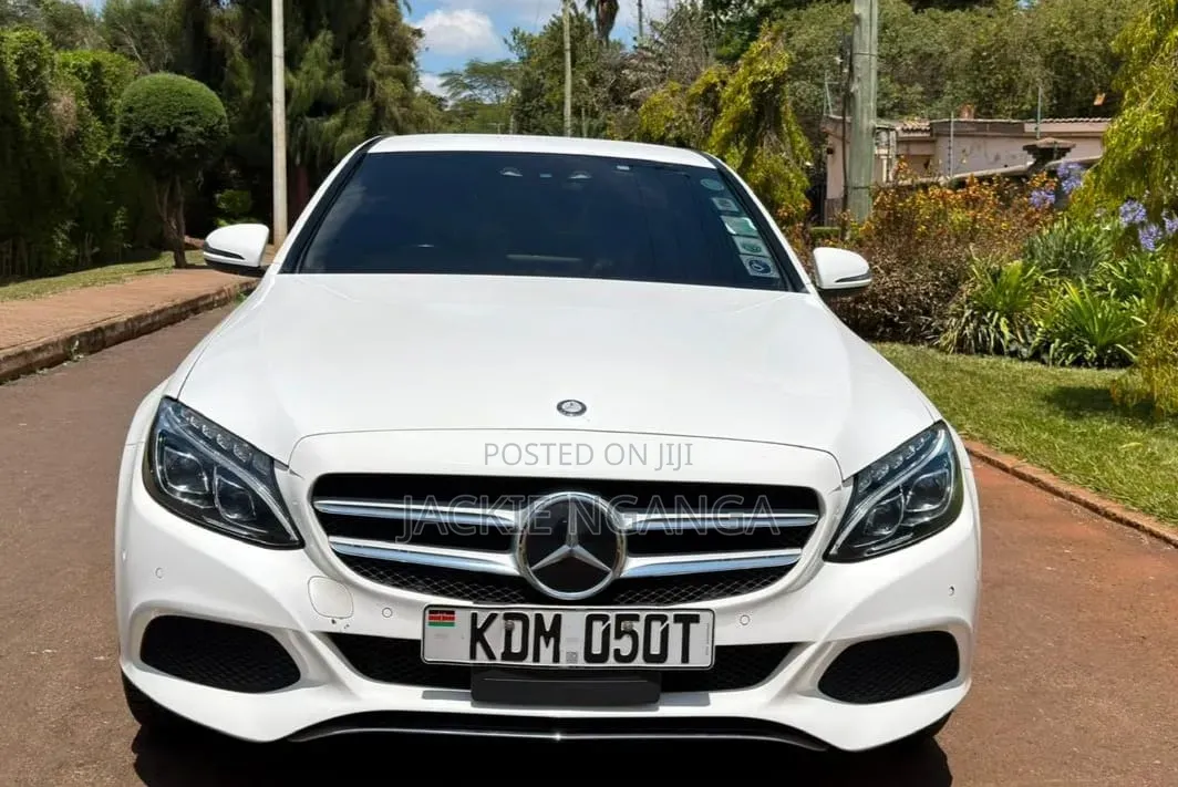 Mercedes-Benz C200 2016 White