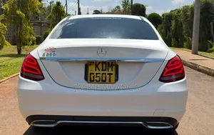 Mercedes-Benz C200 2016 White
