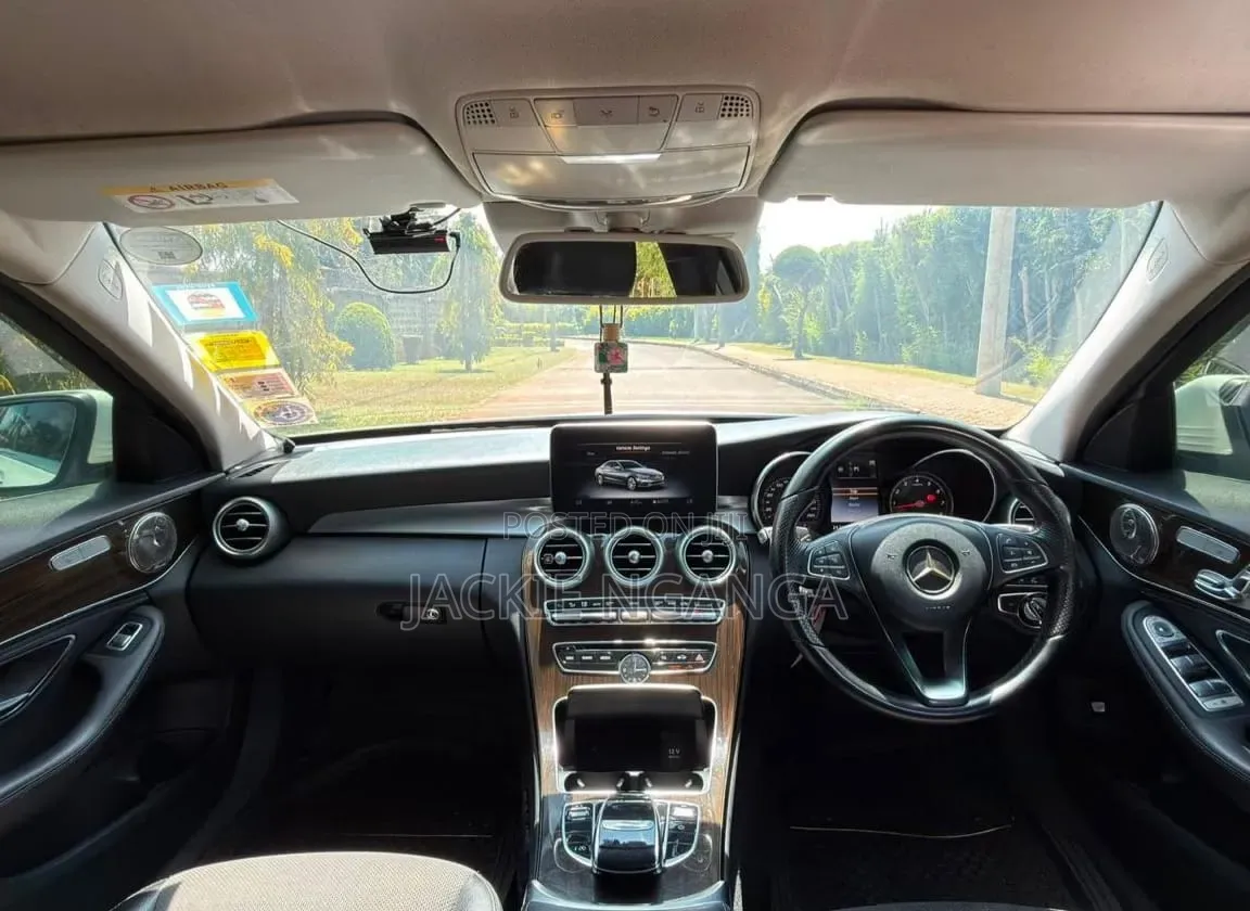 Mercedes-Benz C200 2016 White