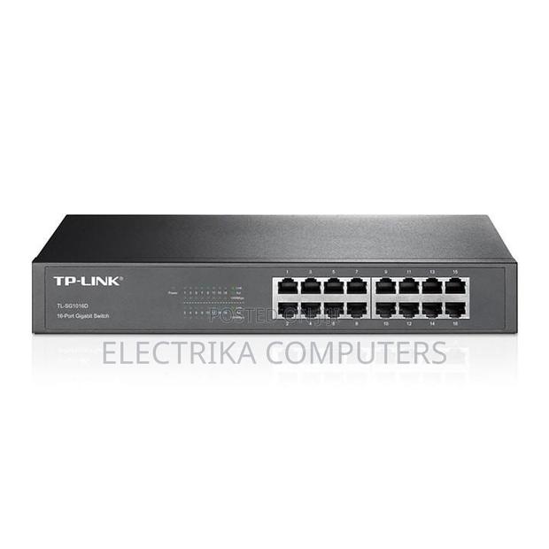TP-Link TL-SG1016D 16-Port Gigabit Desktop/Rackmount Switch