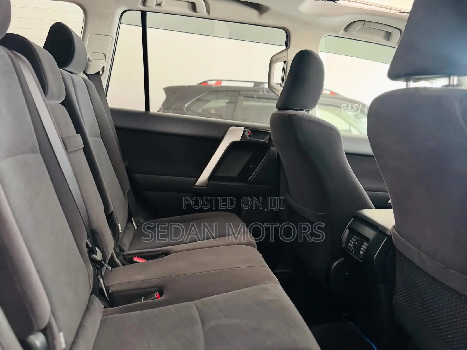 Toyota Land Cruiser Prado 2019 Pearl