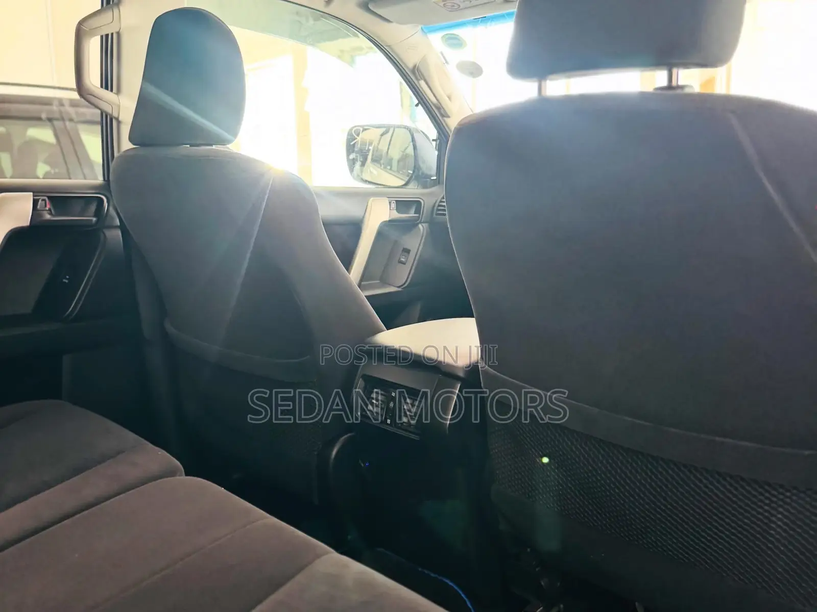 Toyota Land Cruiser Prado 2019 Pearl