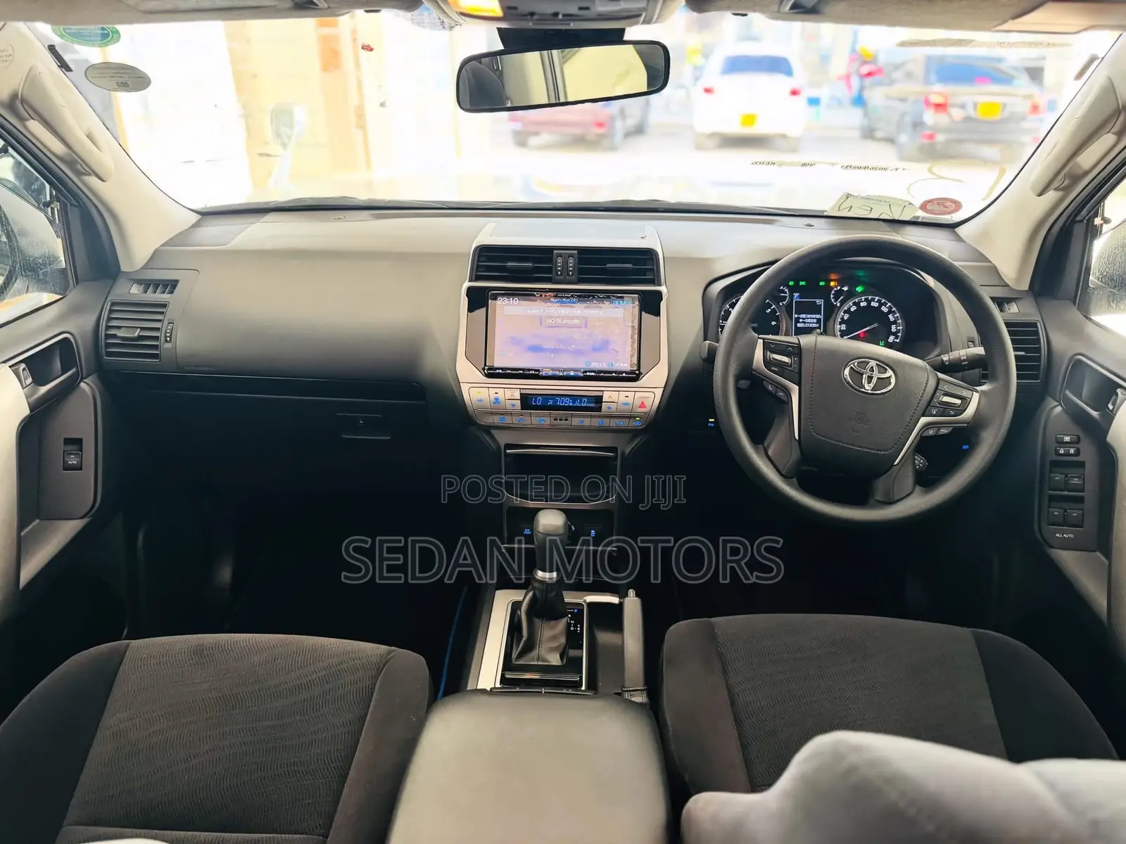 Toyota Land Cruiser Prado 2019 Pearl
