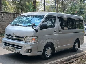 Toyota HiAce 2014 Silver
