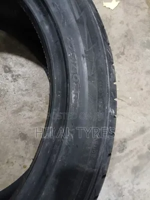 275/40r19 Durun