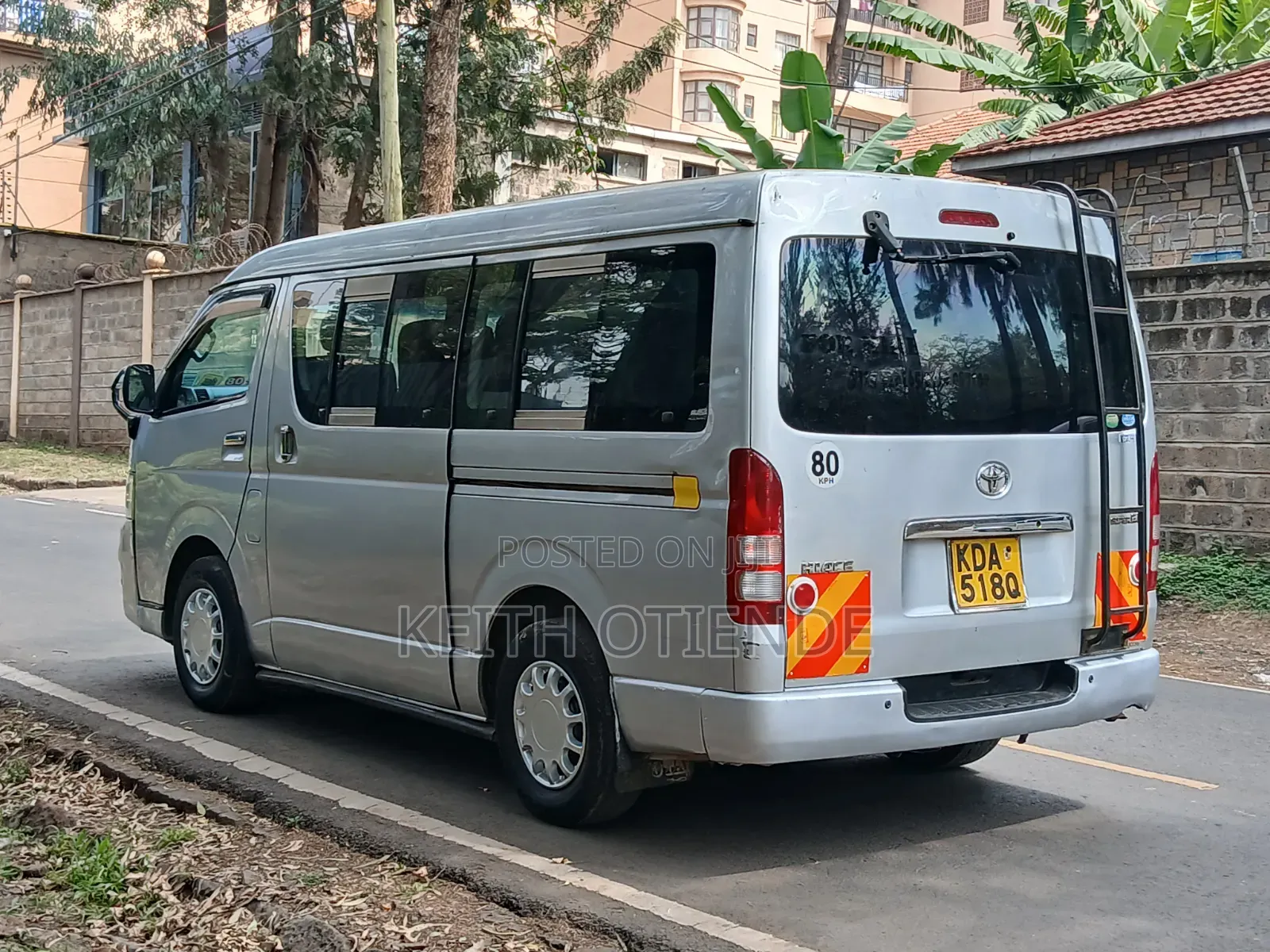 Toyota HiAce 2014 Silver