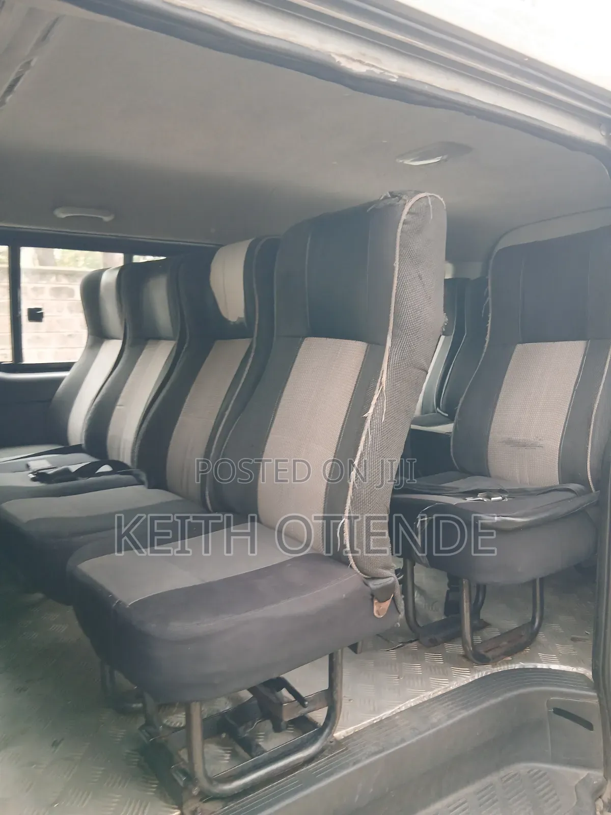 Toyota HiAce 2014 Silver