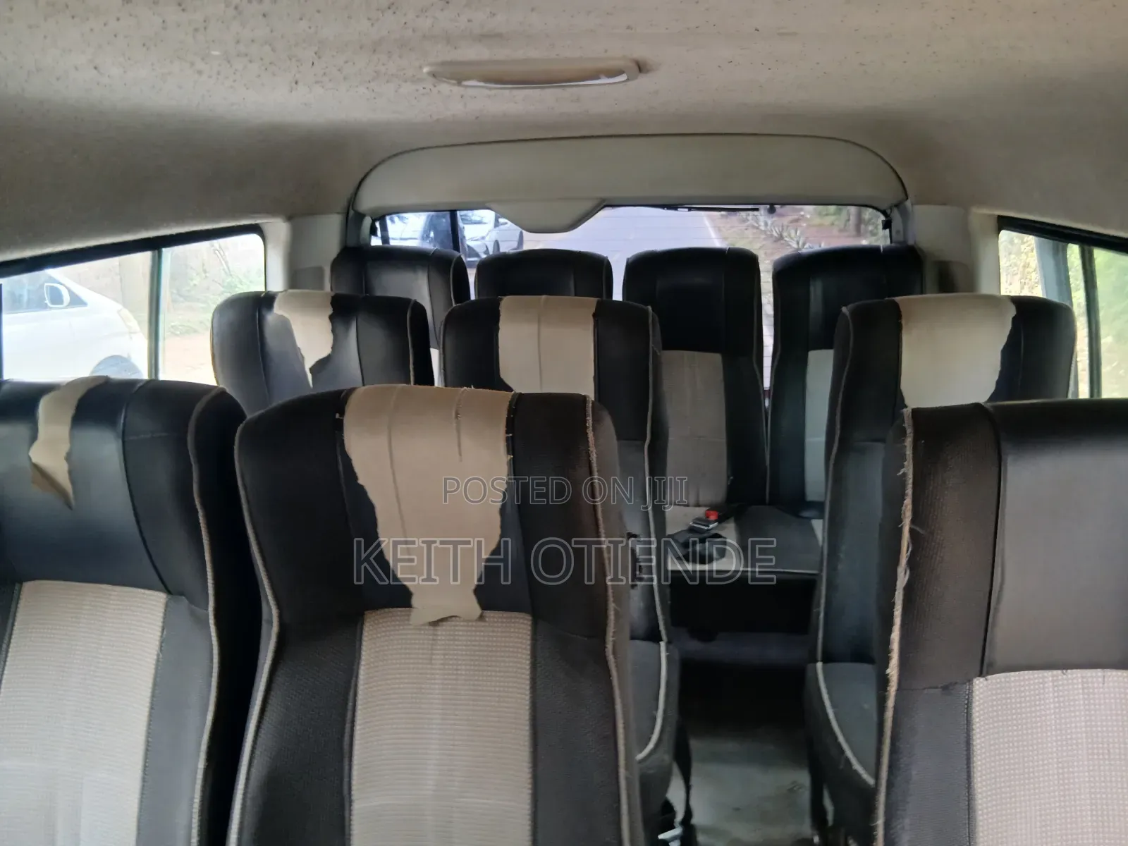 Toyota HiAce 2014 Silver