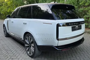 Land Rover Range Rover SV LWB 2023 White