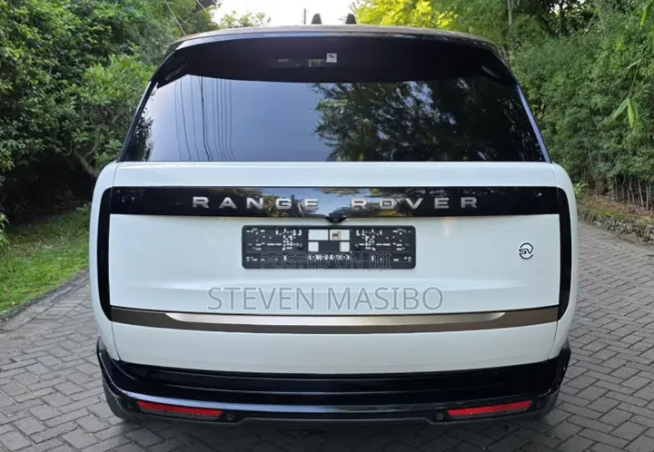 Land Rover Range Rover SV LWB 2023 White
