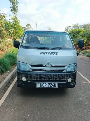 Toyota HiAce 2011 Silver