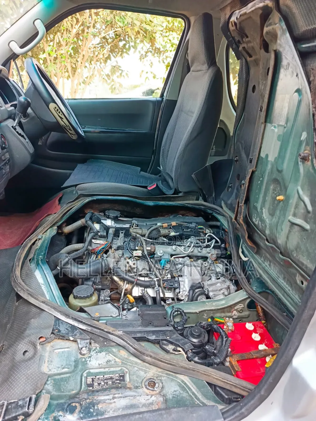 Toyota HiAce 2011 Silver