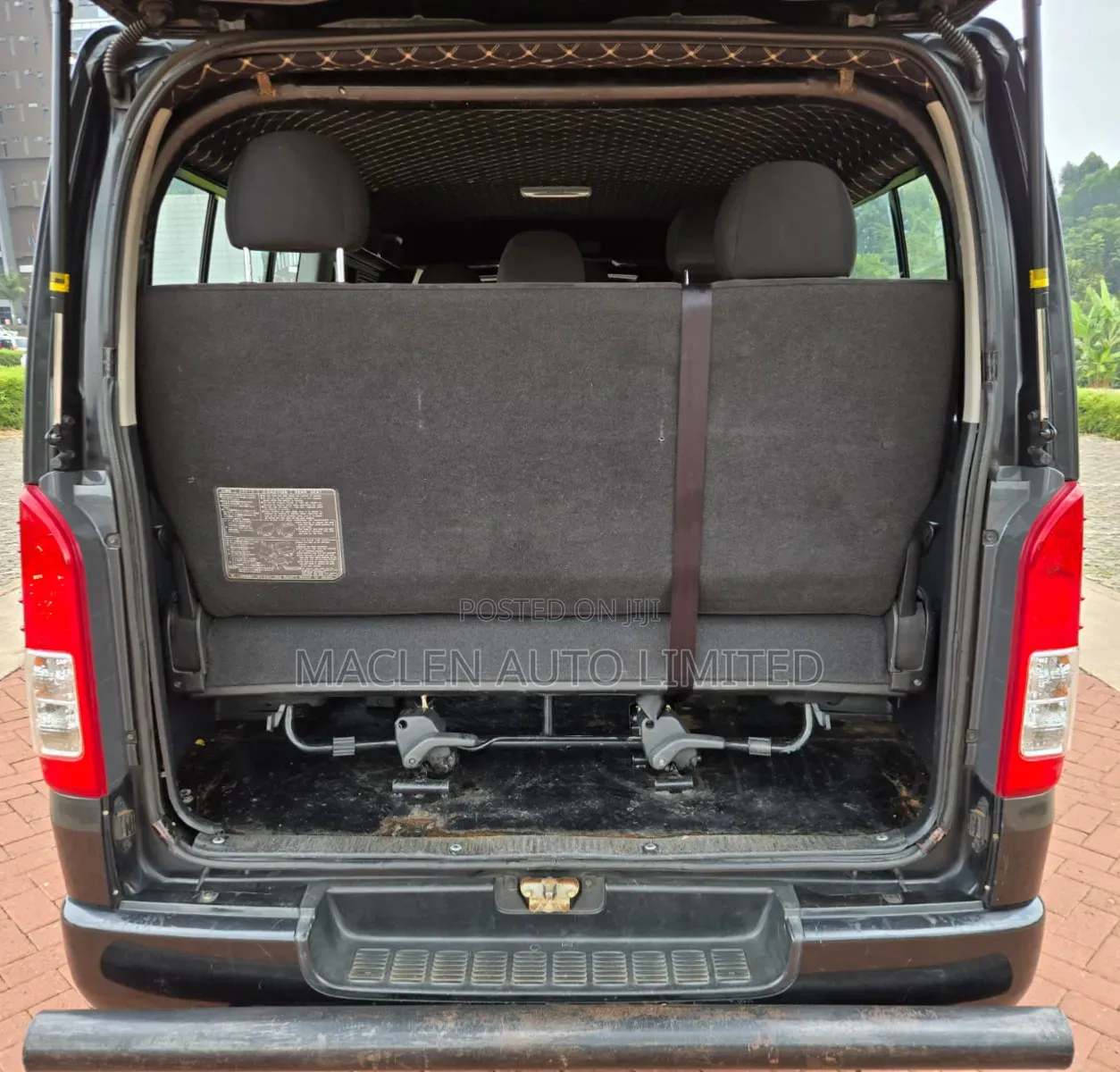 Toyota HiAce 2018 Black