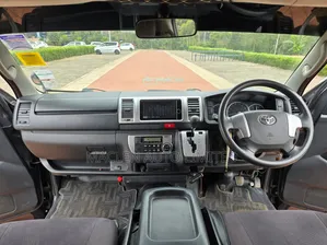 Toyota HiAce 2018 Black