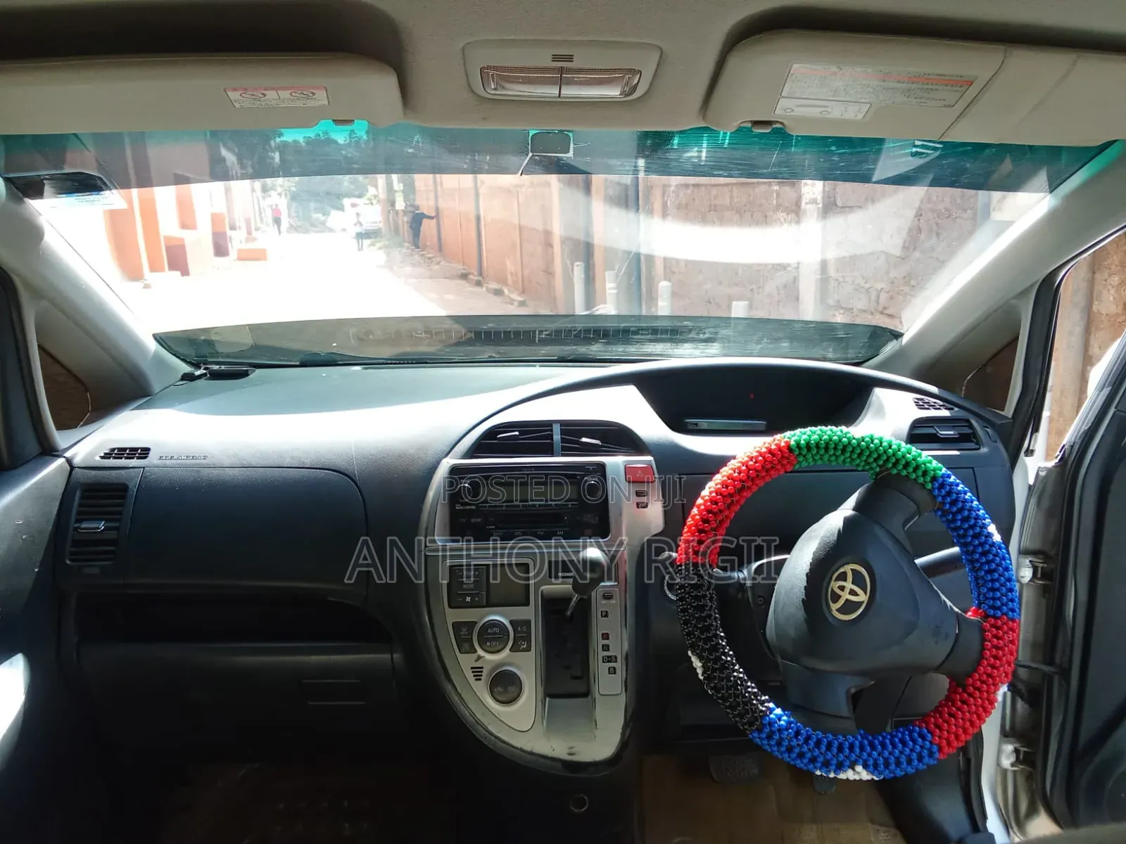 Toyota Ractis 2006 Silver