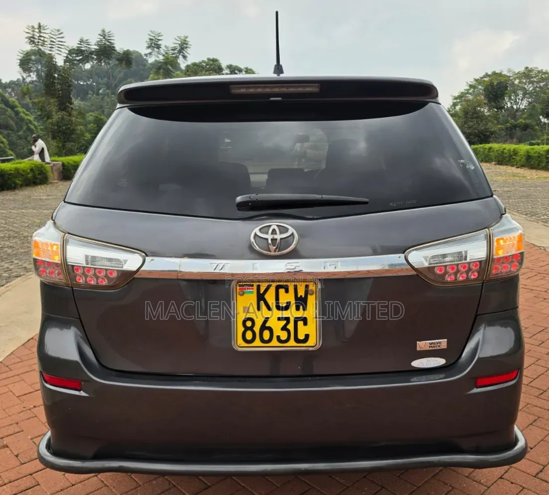 Toyota Wish 2013 Gray
