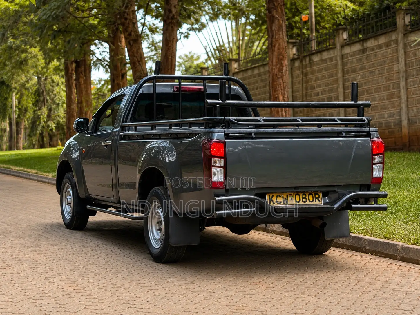 Isuzu D-MAX 2019 Gray
