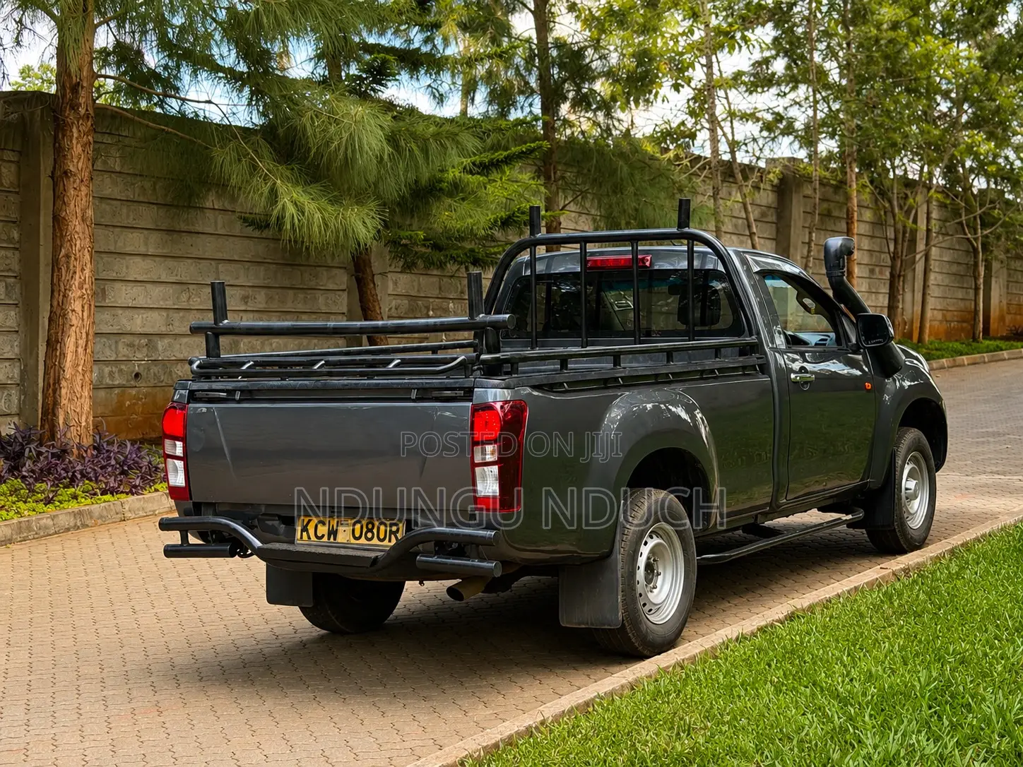 Isuzu D-MAX 2019 Gray
